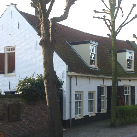 Treubstraat 33, Voorschoten