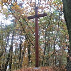Kříž na Zámeckém vrchu v Stráži pod Ralskem