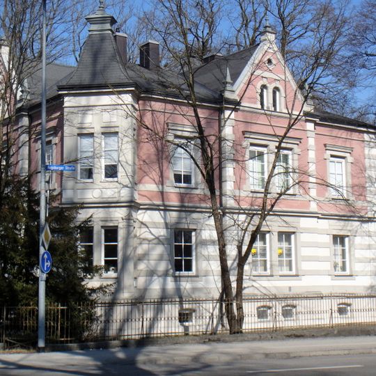 Augsburger Straße 1