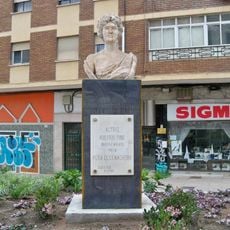 Monumet to Rosario Pino