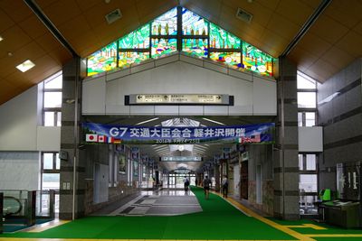 Interior 0