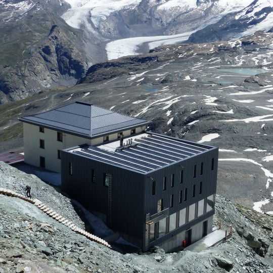 Hörnli Hut