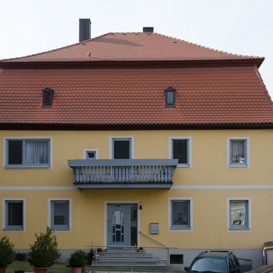 Würzburger Straße 1