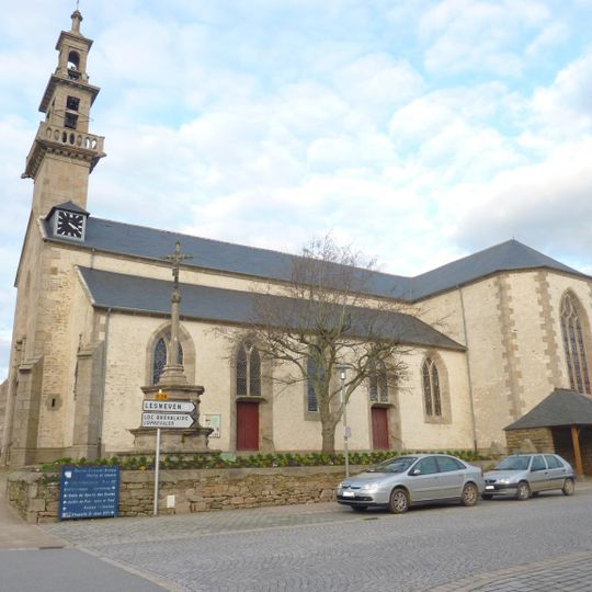 Église Saint-Pierre-et-Saint-Paul de Plouvien