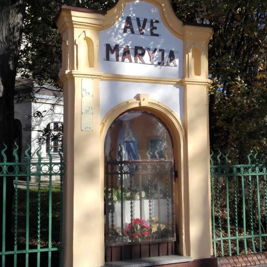 Prudnik, kapliczka przydrożna z ok. 1850 r. przy ul. Romualda Traugutta 43