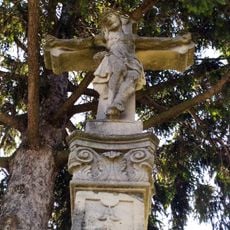 Cintorínsky kríž, kríž s korpusom