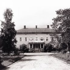 Anola Manor