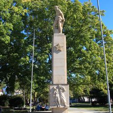 Pomník sovietskej armáde, doska nápisová II.