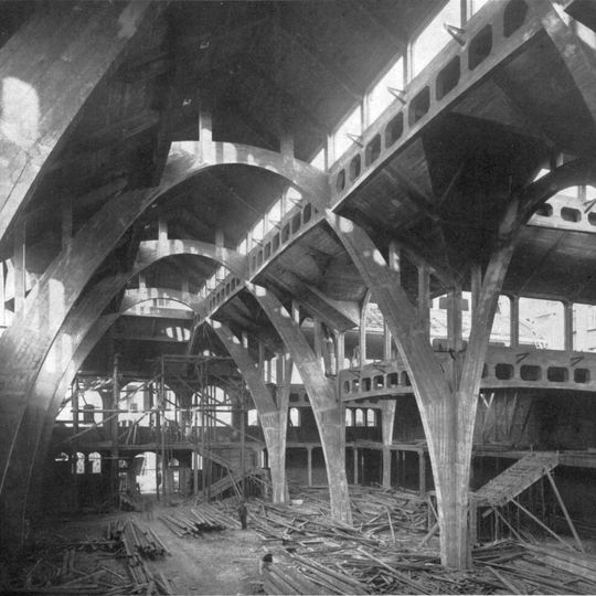 Hala Targowa przy ul. Kolejowej we Wrocławiu