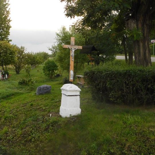 Kříž na rozcestí v Třebízi