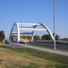 9 Avenue SE Bridge