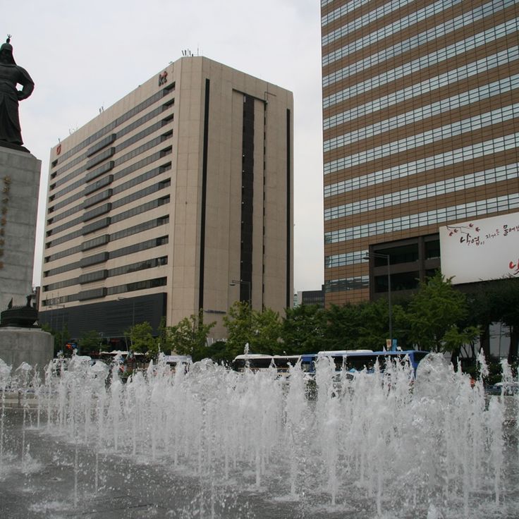 Gwanghwamun Square