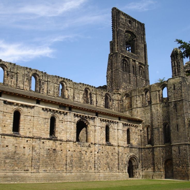 Kirkstall Manastırı
