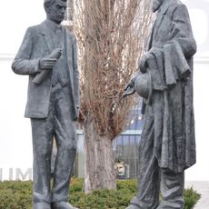 Statue of Laurin & Klement in Mladá Boleslav‎