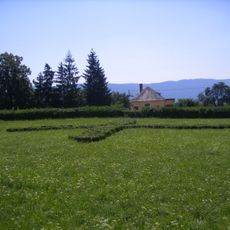 Andrássyovské mauzóleum, park