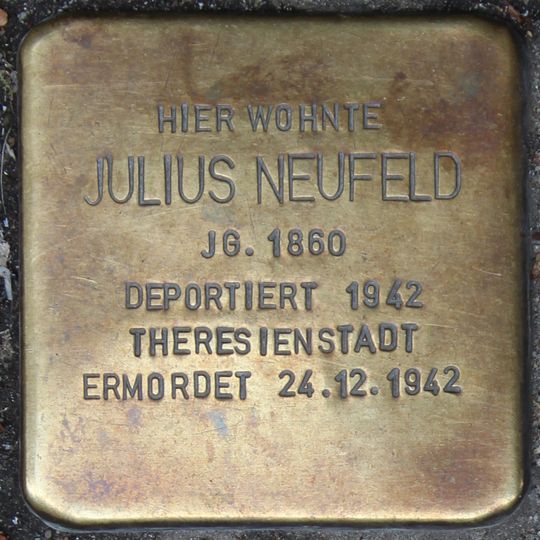 Stolperstein em memória de Julius Neufeld