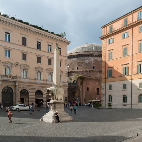 Piazza della Minerva