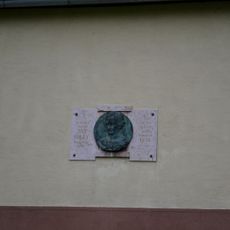 Katolícka fara, tabuľa pamätná