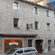 Wohn- und Geschäftshaus