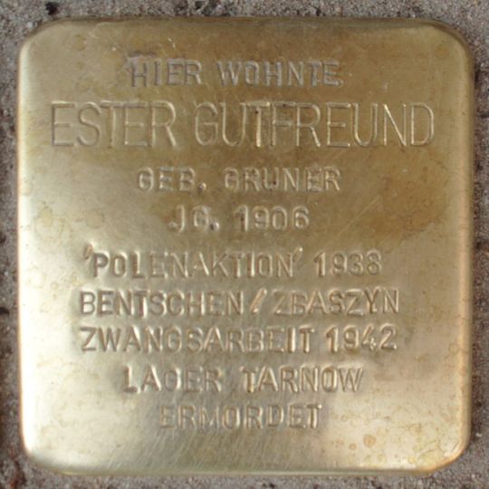 Stolperstein à la mémoire d’Esther Gutfreund