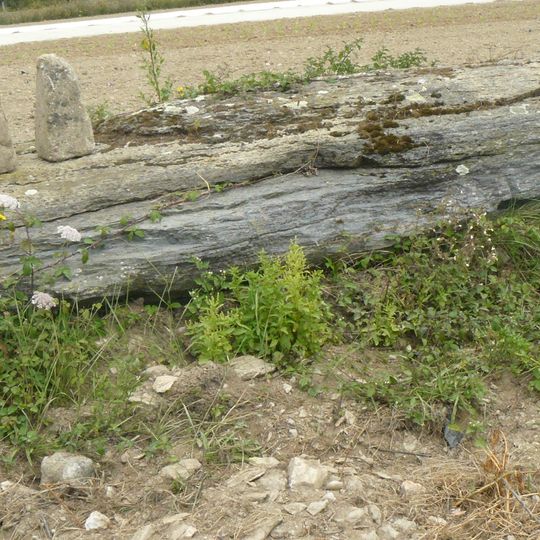 Menhir Mez Kergatouarn