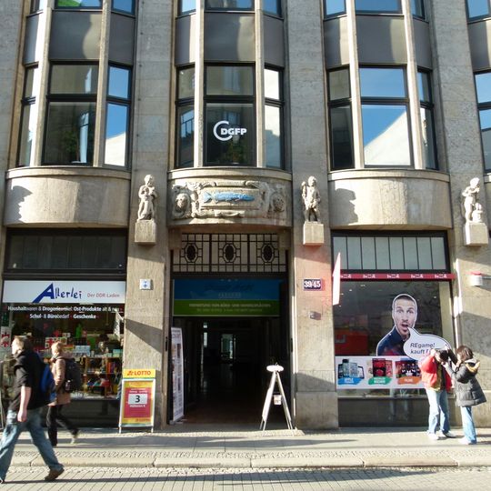 Geschäftshaus Nikolaistraße 39; 41; 43; 45