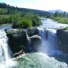 Lundbreck Falls