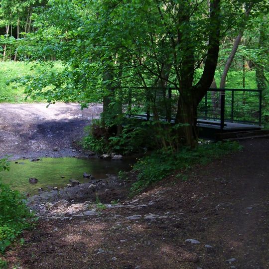 Lávka přes Radotínský potok nad Taslarovým mlýnem