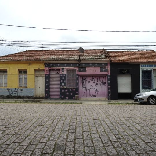 Building at Rua Graciano Olavo Geribello, 202