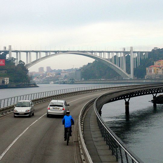 Viaduto do Cais das Pedras