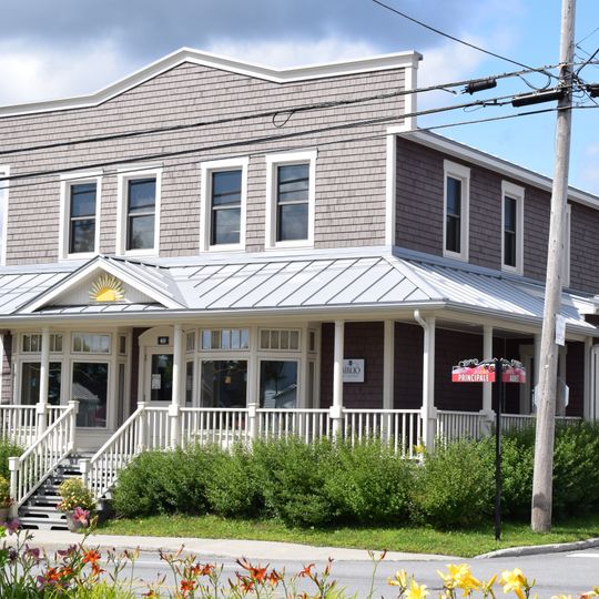 Ancien magasin général Henri-Louis-Poulin