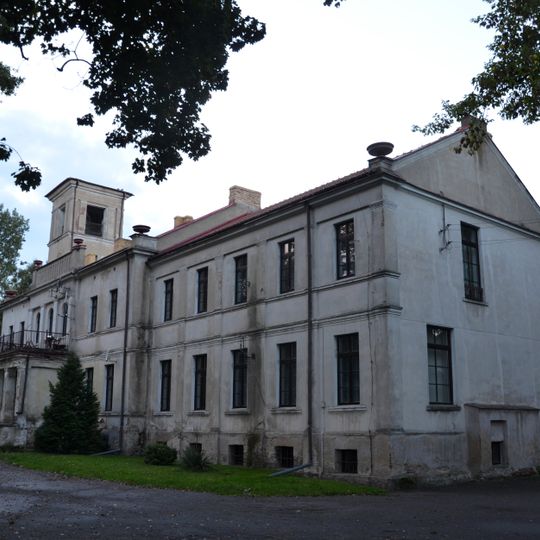 Dwór w Gorzewie