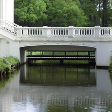 Huis Scherpenzeel: toegangsbrug
