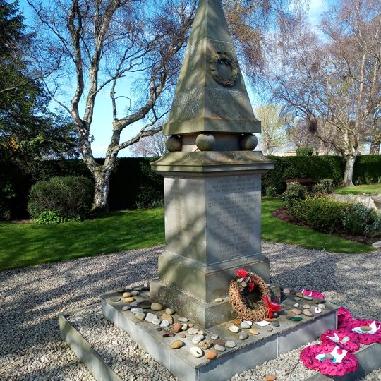 Aberlady, High Street, War Memorial