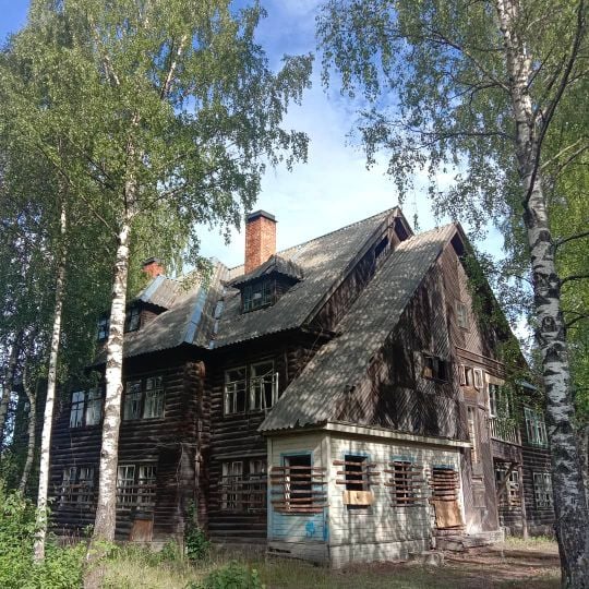 Revolutsii Street, 11