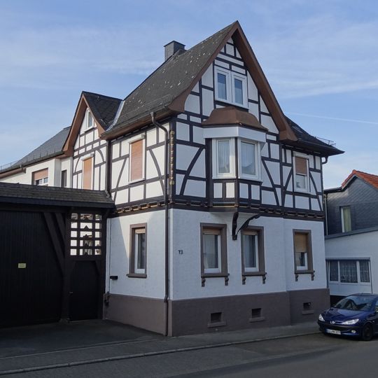 Bahnhofstraße 73