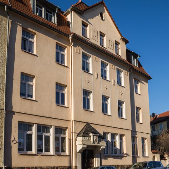 Mietshaus Friedrich-Olbricht-Straße 2