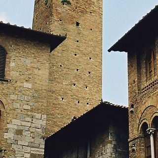 Casa e torre Pettini in via S.Matteo n.2