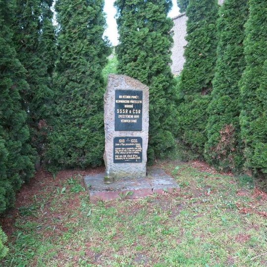 Pomník osvobození v Chotiměři