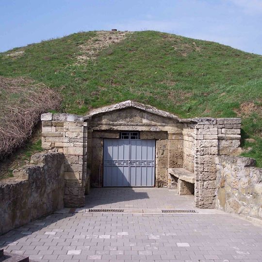 Melek-Chesmenskiy kurgan