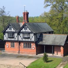Iron Bridge Lodge, Aldford