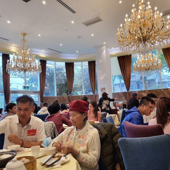 New Mandarin Seafood Restaurant