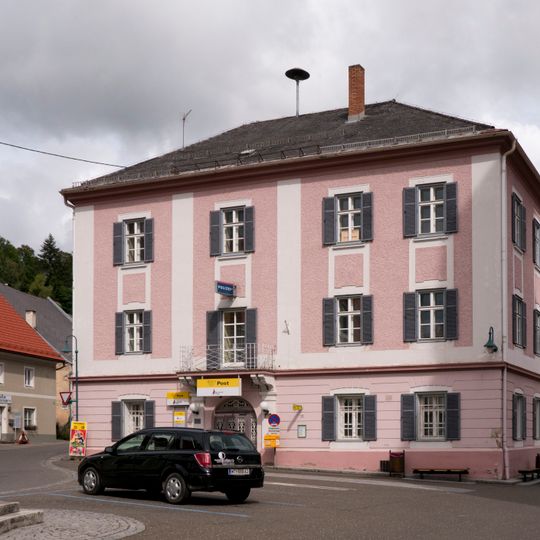 Postgebäude, sog. Bäckerhaus, ehem Gerichtsgebäude