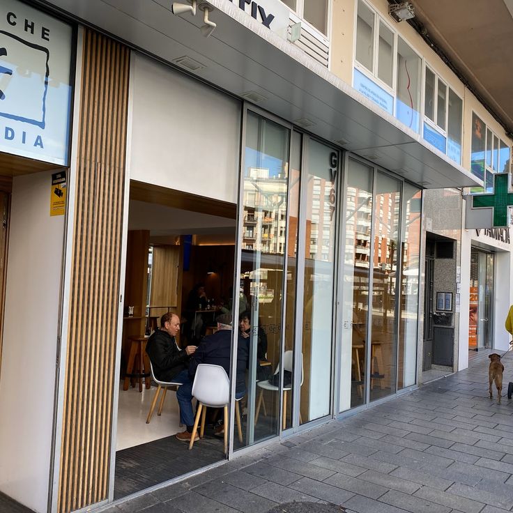 Avenida Juan Carlos I