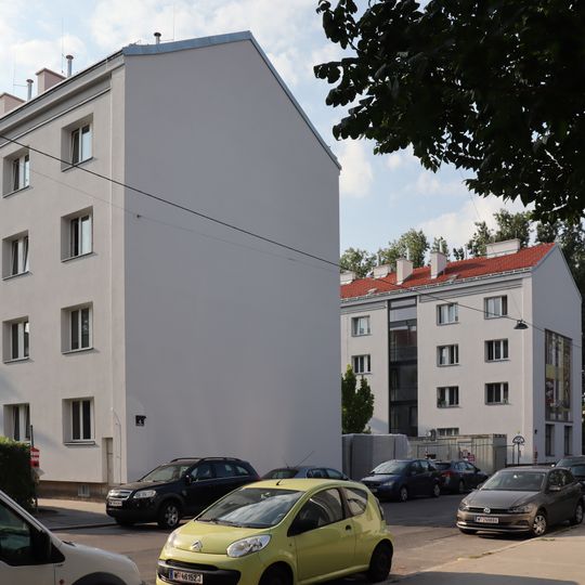 Wohnhausanlage Frömmlgasse 2–4