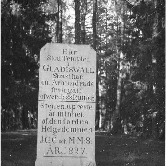 Gladisvall kyrkogrund