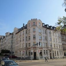 Mietshaus in geschlossener Bebauung in Ecklage Bernsdorfer Straße 91