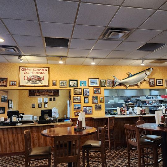 Oakwood Smokehouse & Grill