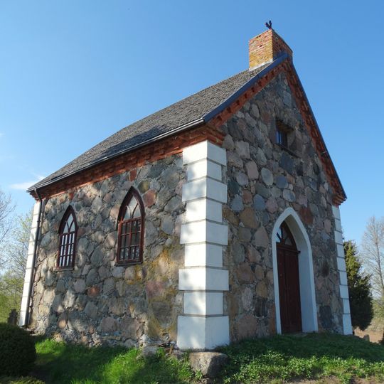 Pypliai chapel