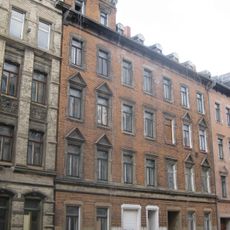 Mietshaus in geschlossener Bebauung Reinhardtstraße 15